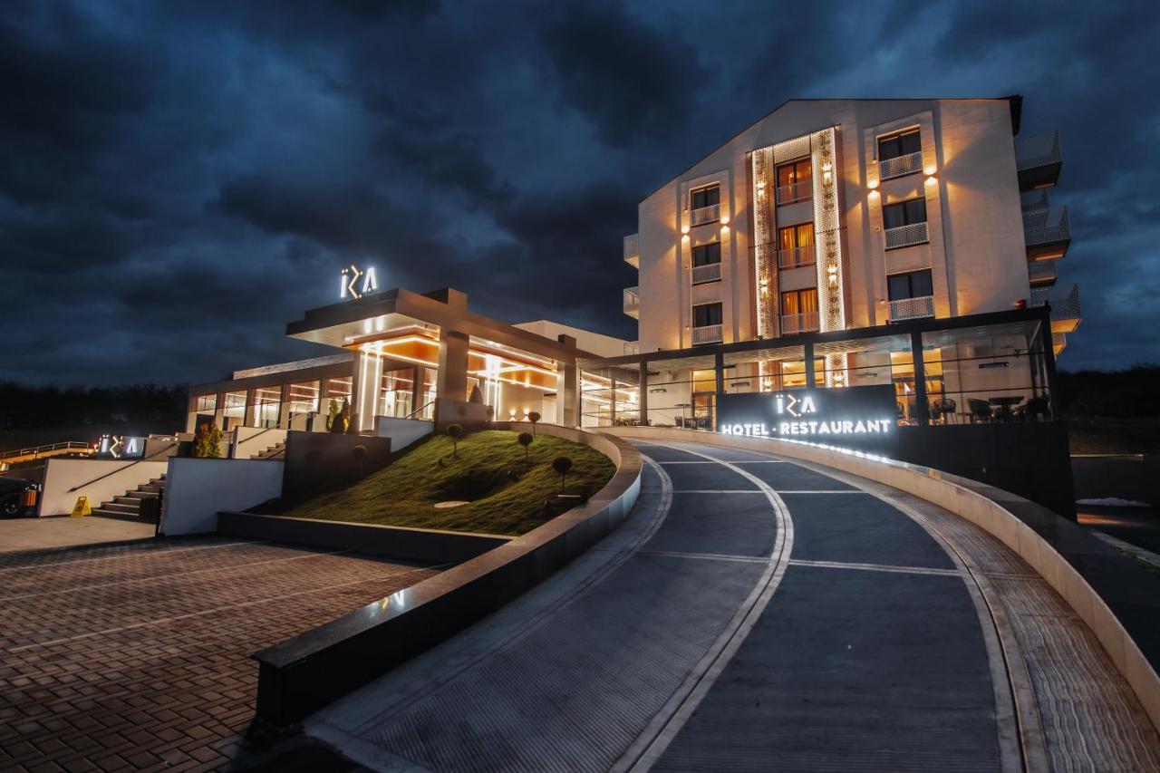 Iza Hotel Sighetu Marmaţiei Buitenkant foto